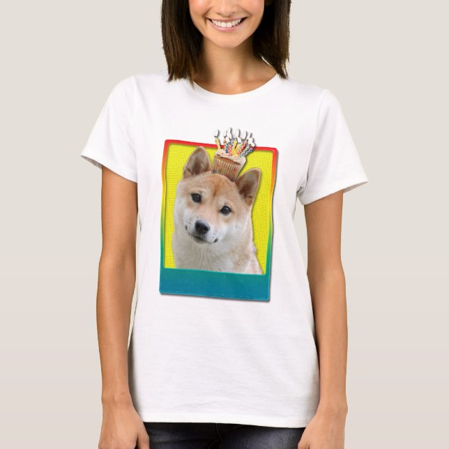 Camiseta Cupcake do aniversário - Shiba Inu (Frente)