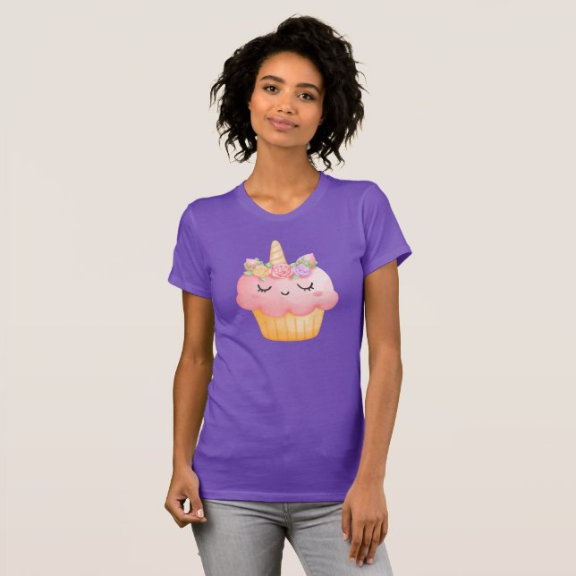 Camiseta Cupcake rosa-claro Unicórnio com Rosas (Frente Completa)