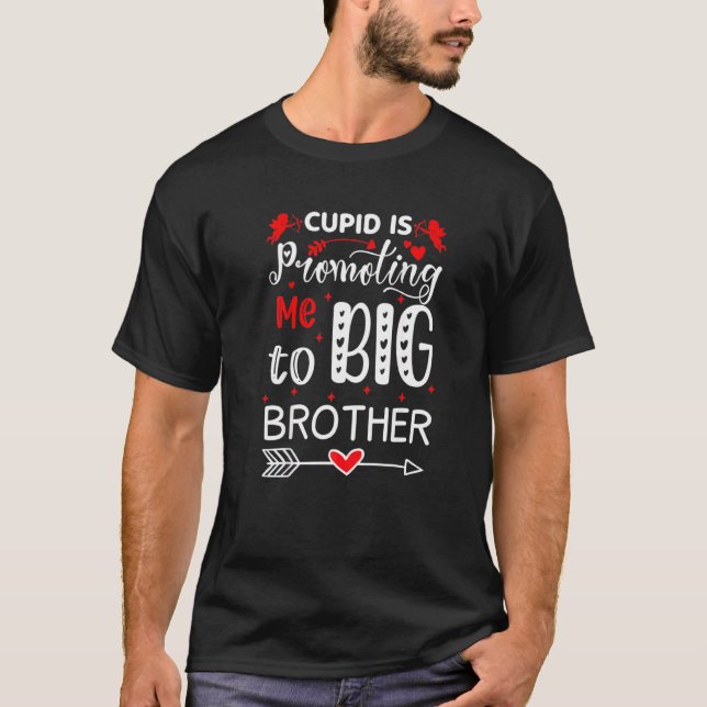 Camiseta Cupido Está Me Promovendo Para O Grande Irmão Todd (Frente)