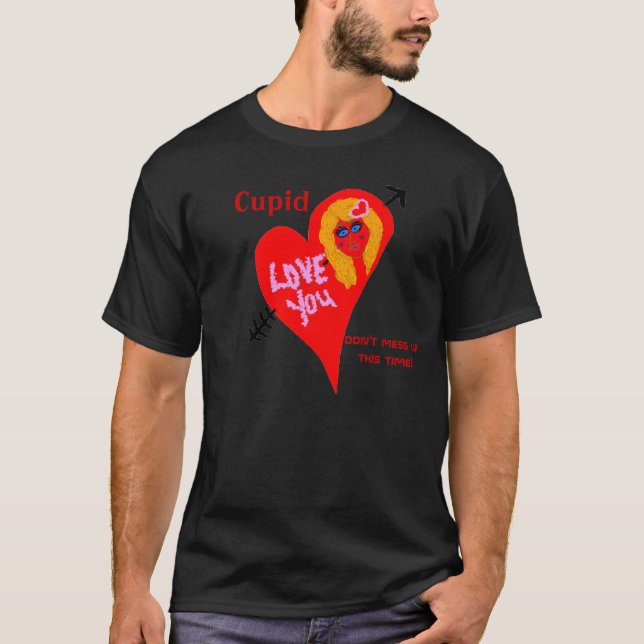 Camiseta Cupido não desmaia o coração vermelho amando preto (Frente)