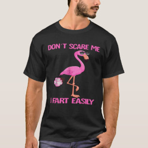 Camiseta Curioso Não Me Assuste Eu Faço Fácil Piada Flaming