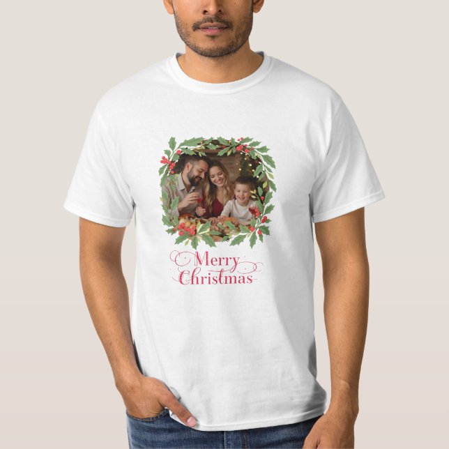 Camiseta Custom Family Photo Wreath Merry Christmas (Frente)