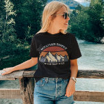 Camiseta Custom Family Road Trip Vacation Reunion Mountains<br><div class="desc">This awesome sunset over rocky mountains in nature makes a great image for a set of customized t-shirts for a family reunion, road trip, or summer vacation. Commemorate your holiday week with matching tees for mom, dad, brother and sister. Just add your own last name and the year with our...</div>