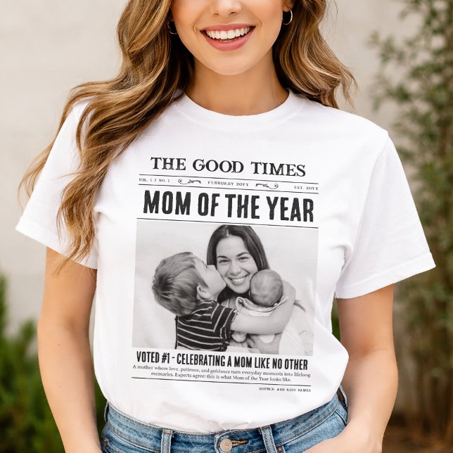 Camiseta Custom Newspaper Shirt, Mom of the Year Gift, Mom (Custom Newspaper Shirt, Mom of the Year Gift, Mom T-Shirt)