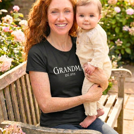 Camiseta Customize New Grandma Name Established 2026 Gift  