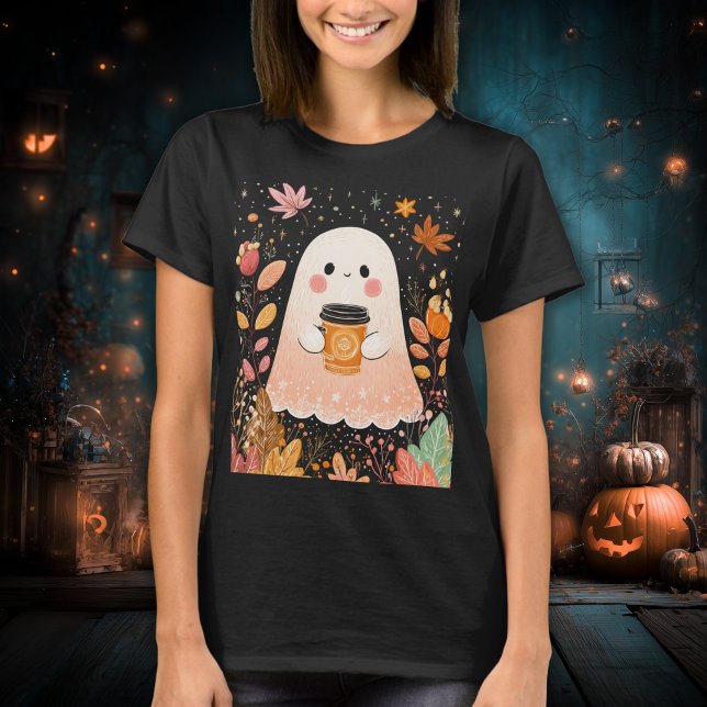 Camiseta Cute Autumn Ghost with Pumpkin Coffee – Cozy Fall  (Criador carregado)