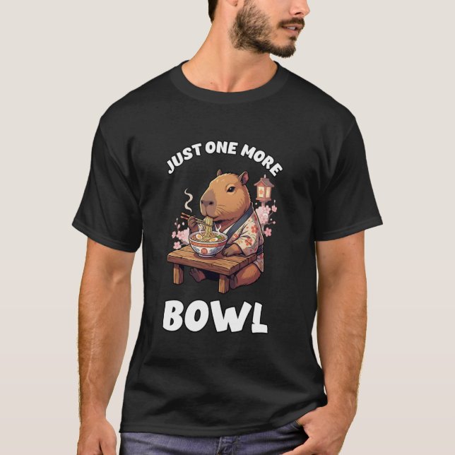 Camiseta Cute Capivara Japonesa Comendo Macarrão Ramen Long (Frente)