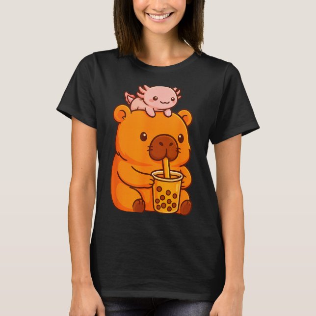 Camiseta Cute Capybara Drinking Bubble Tea And Axolotl Kawa (Frente)