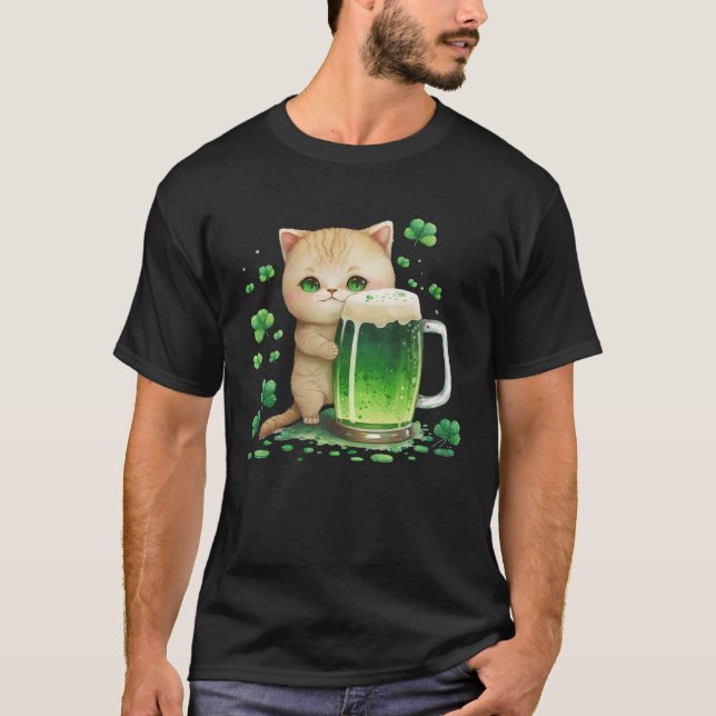 Camiseta Cute Cat Loves Beer St Patrick s Day (Frente)