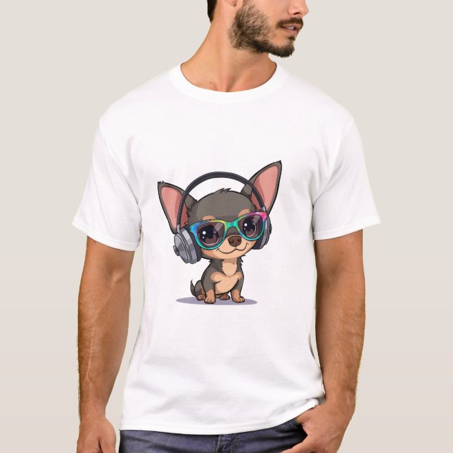 Camiseta Cute Chihuahua With Headphone & Sunglasses (Frente)