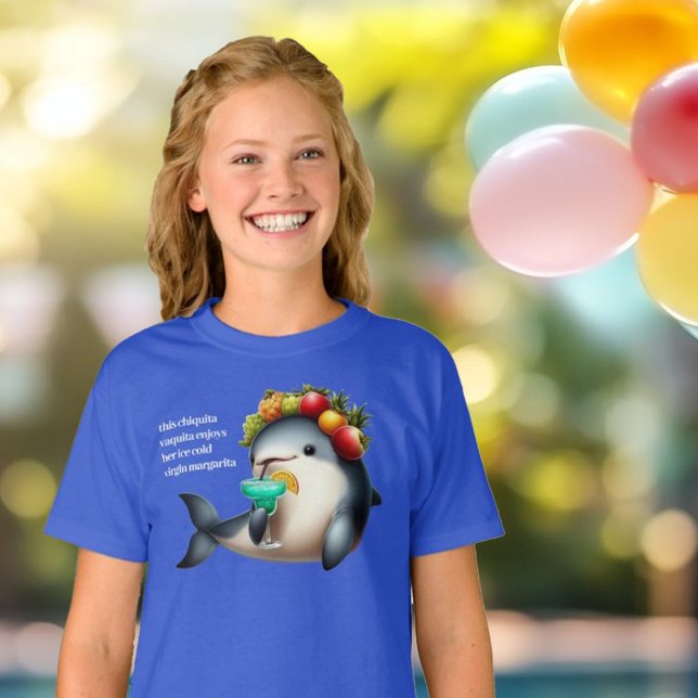 Camiseta Cute Chiquita Vaquita Gozando de uma Virgem Margar (Vaquita Sipping Virgin Margarita Birthday or Summer Party Shirt Cover Photo)