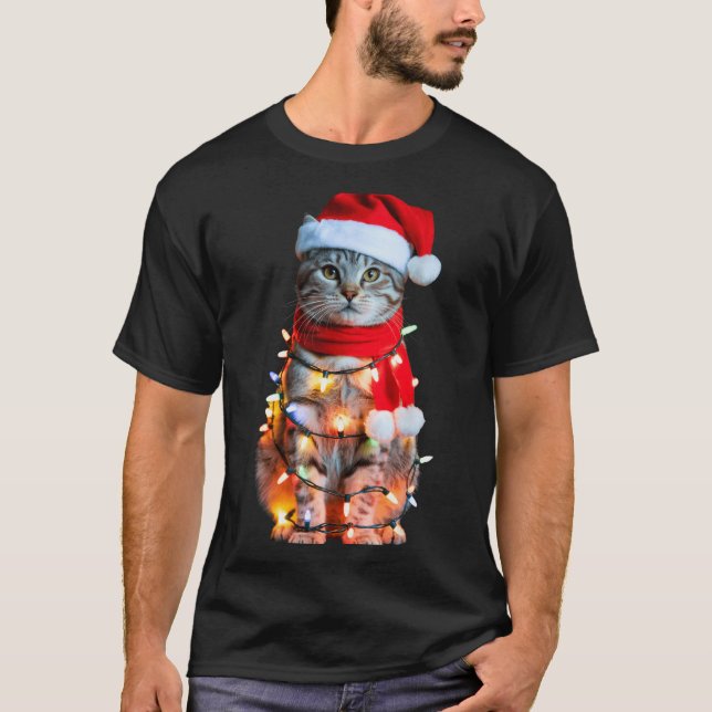 Camiseta Cute Christmas Tabby Cat In Lights Santa Hat For K (Frente)