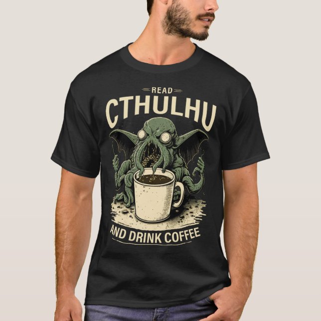 Camiseta Cute Cthulhu and Coffee (Frente)