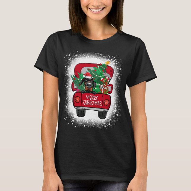 Camiseta Cute Doberman Pinscher Red Truck Feliz Natal B (Frente)