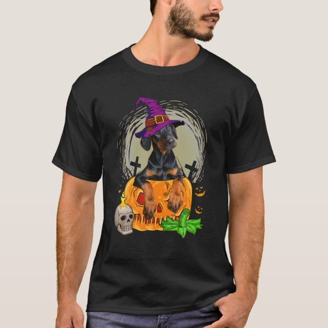 Camiseta Cute Doberman Witch Pumpkin Halloween Dog Lover (Frente)