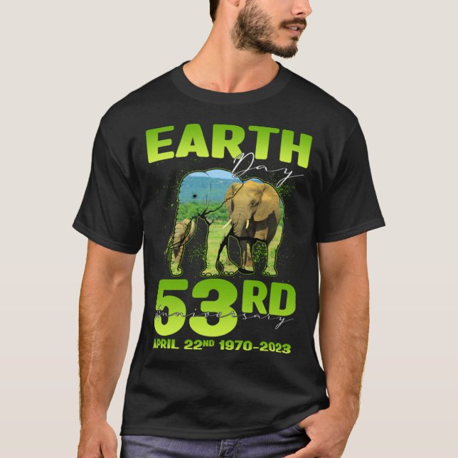 Camiseta Cute Earth Day 53rd Anniversary Silhouette Of Elep (Frente)