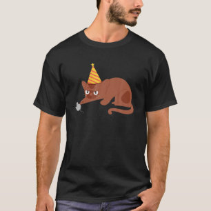 Camiseta Cute Funny Cat Chasing Mouse Birthday