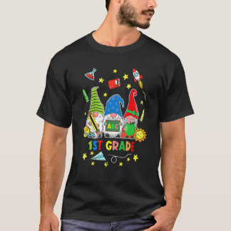 Camiseta Cute Gnomes 1st Grade Crew Teacher 100th Day Of Sc