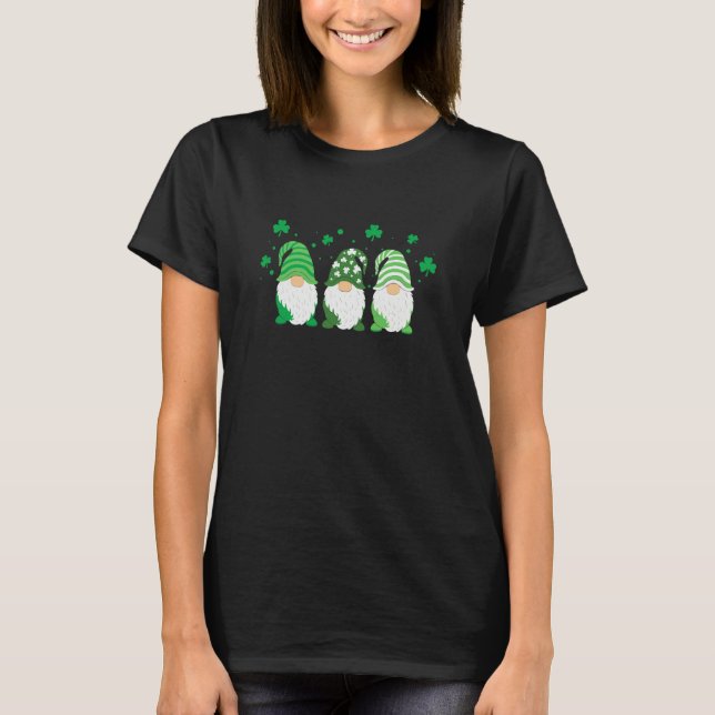 Camiseta Cute Gnomes Holding Shamrock Leopard Plaid St Patr (Frente)