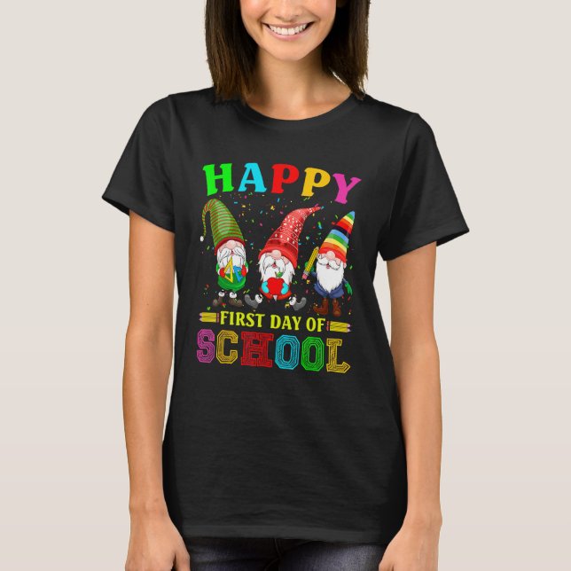 Camiseta Cute Gnomies Happy First Day Of School Back To Sch (Frente)