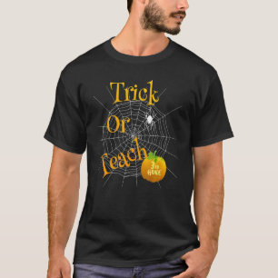 Camiseta Cute Halloween Third Grade School Teacher Trick Or