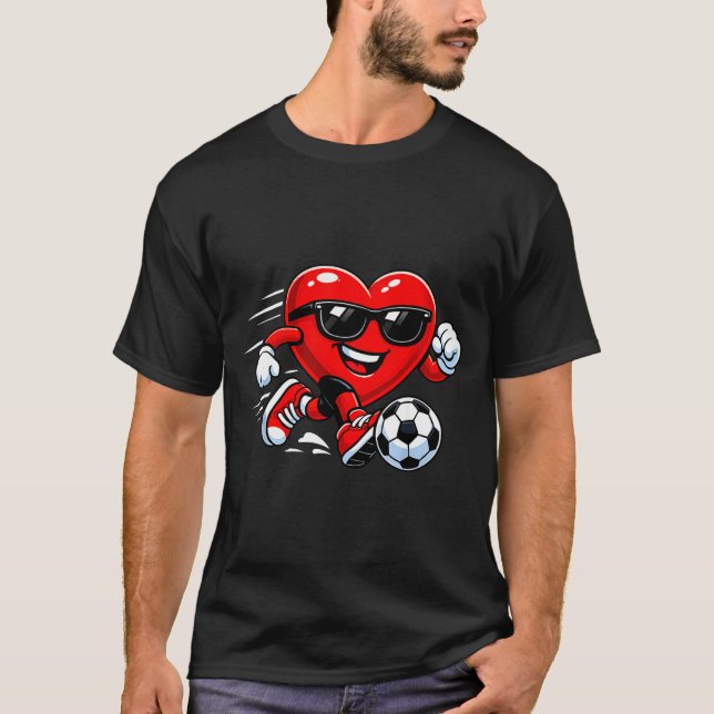 Camiseta Cute Heart Playing Soccer Valentines Day Soccer Bo (Frente)