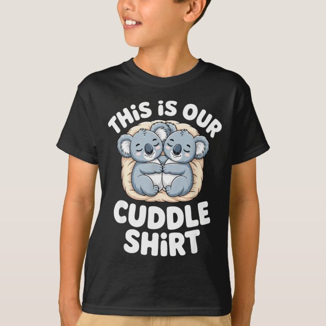 Camiseta Cute Koala Couple Nest This Is Our Cuddle  (Frente)