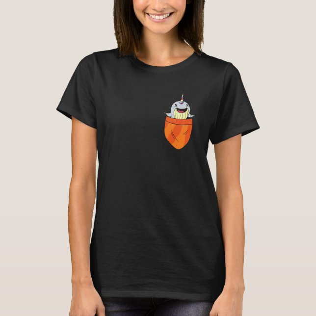 Camiseta Cute Narwhale With a Rainbow Horn In My Pocket Cut (Frente)