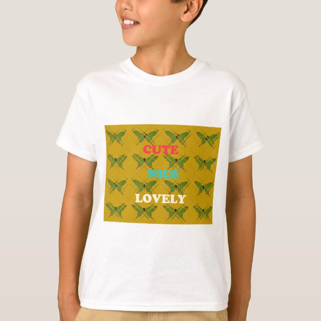 Camiseta Cute Nie Lovely Vintage Butterfly.png (Frente)