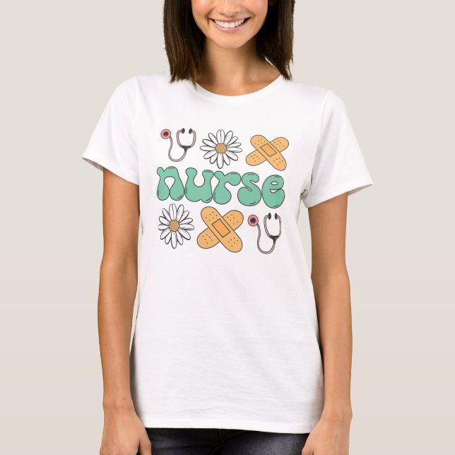Camiseta Cute Nurse Design with Flowers and Medical Icons (Frente)