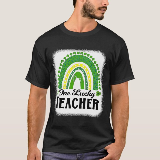 Camiseta Cute One Lucky Teacher Rainbow Bl Dia de São Patrí (Frente)