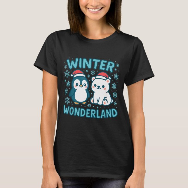 Camiseta Cute Penguin And Lar Bear Winter Wonderland Christ (Frente)