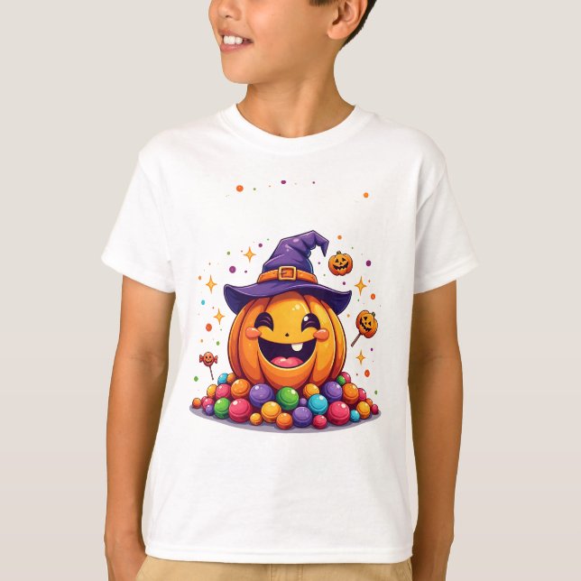 Camiseta Cute Pumpkin Candy Pile Halloween T-Shirt (Frente)