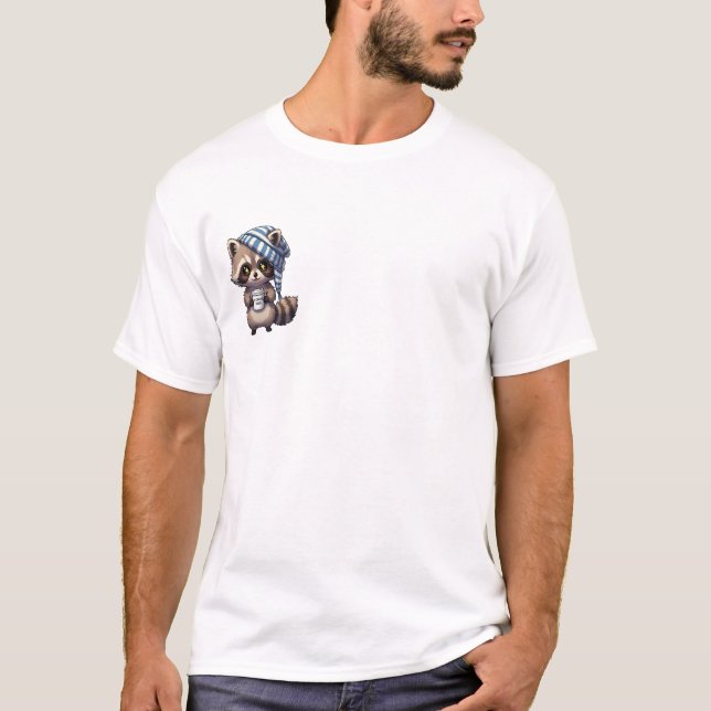 Camiseta Cute Raccoon Holding Recharge Mode Coffee Cup (Frente)