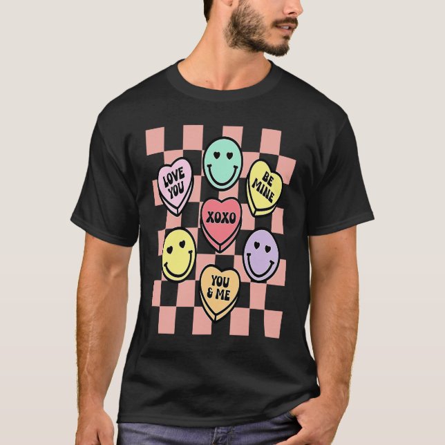 Camiseta Cute Retro Groovy a Valentines Day Candy Conversat (Frente)