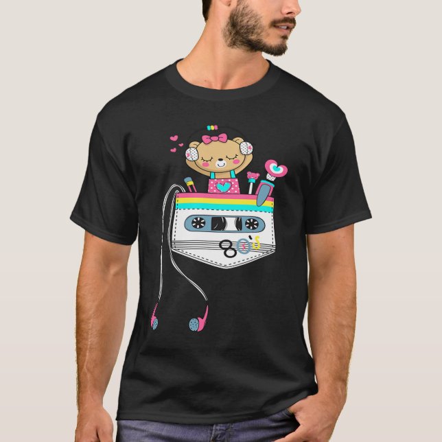 Camiseta Cute  Sarcastic Music Pocket Teddy Bear Graphic De (Frente)