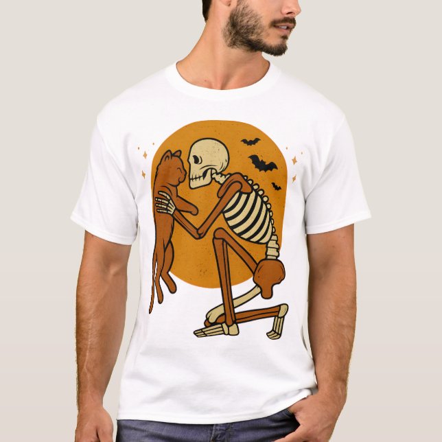 Camiseta Cute Skeleton Hugging Cat Gothic Halloween Design (Frente)