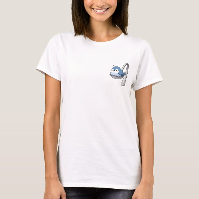 Camiseta Cute Sleeping Blue Bird Nestled in a Silver Spoon (Frente)