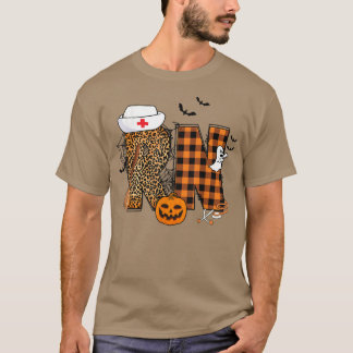 Camiseta Cute Spooky Season Funny RN Nurse Halloween Costum