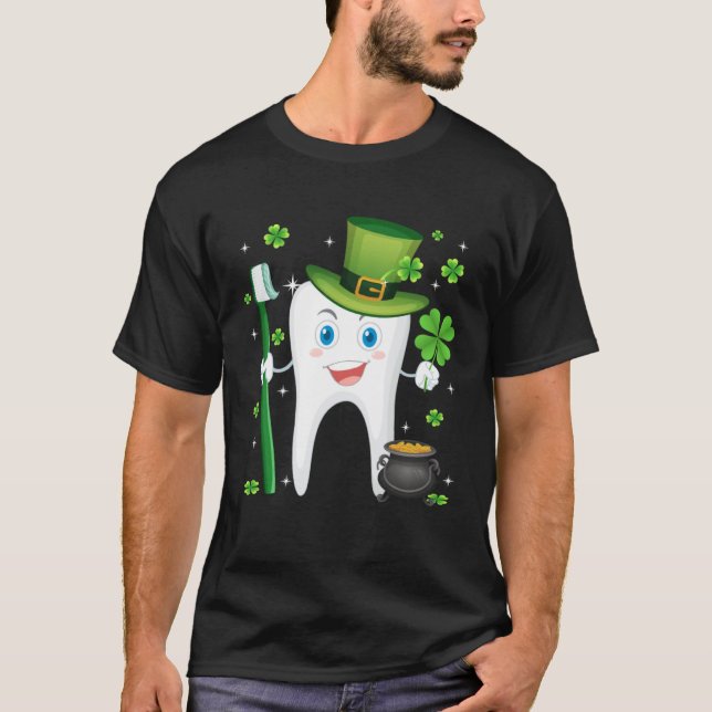 Camiseta Cute Tooth With Hat Dental Assistant  St Patricks  (Frente)