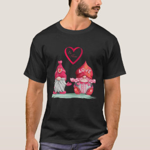 Camiseta Cute Valentine Gnome Couple For Valentine's Day Be