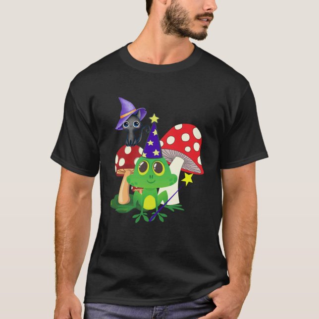 Camiseta Cute Wizard Frog and Witch Black Cat Mushrooms Hal (Frente)