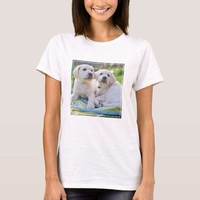 Camiseta Cutest Baby Animals | Yellow Labrador Retrievers (Frente)