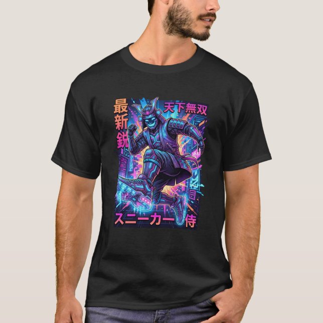 Camiseta Cyber Samurai Sneakerhead - Neon Tokyo Future Kick (Frente)