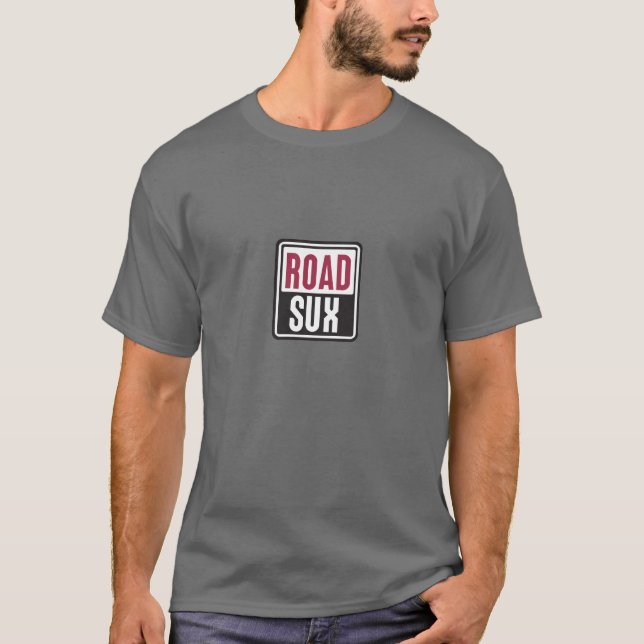 Camiseta Da "logotipo T da paródia ESTRADA SUX" (Frente)