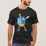 Camiseta Dabbing Dreidel Hanukkah dançando Chanukah Kids Gi<br><div class="desc">Dabbing Dreidel Hanukkah dançando Chanukah Crianças Meninas 1</div>