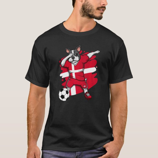 Camiseta Dabbing French Buldogue Denmark Soccer Fans Jersey (Frente)