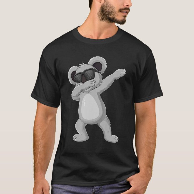 Camiseta Dabbing Koala Vestindo óculos escuros Dab Dance Gi (Frente)