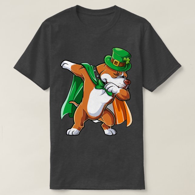 Camiseta Dabbing Pitbul Dia de São Patrício Leprechaun Irla (Frente do Design)