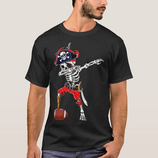 Camiseta Dabbing Skeleton Pirate E Pegada Ll Halloween Co (Frente)
